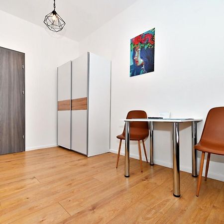 Apartamenty Mural ビエルスコ・ビアバ エクステリア 写真